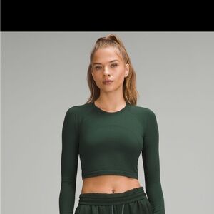 BRAND NEW lululemon swiftly cropped long sleeve shirt